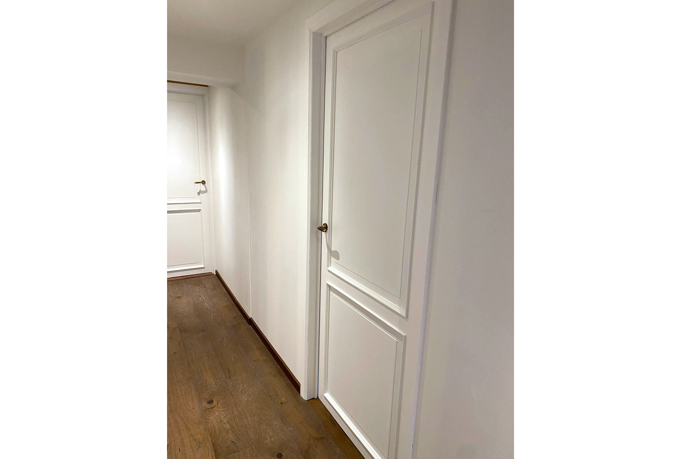 Witte deur met fantasierandje